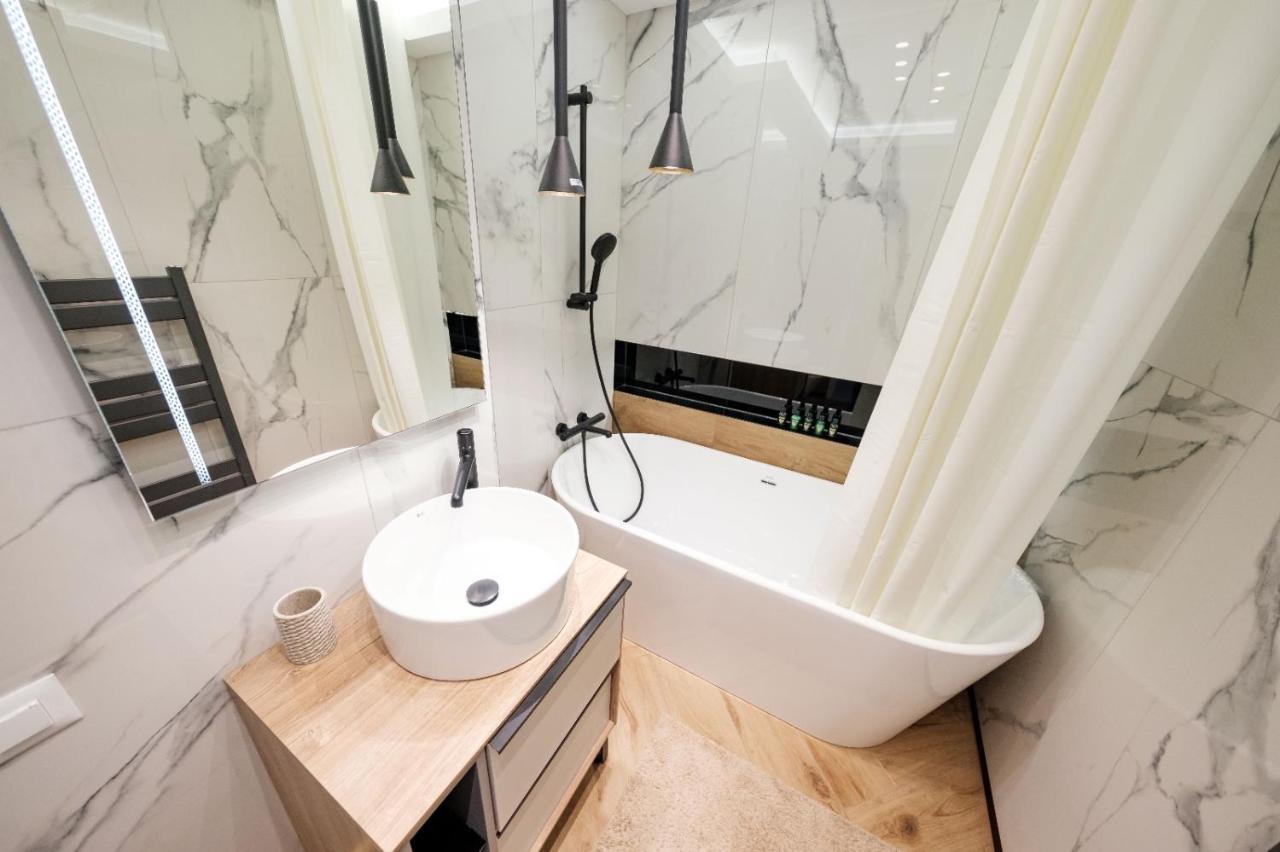 Brand New Luxury Apartment In The Heart Of בראשוב מראה חיצוני תמונה
