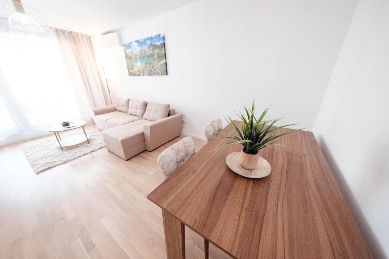 Brand New Luxury Apartment In The Heart Of בראשוב מראה חיצוני תמונה