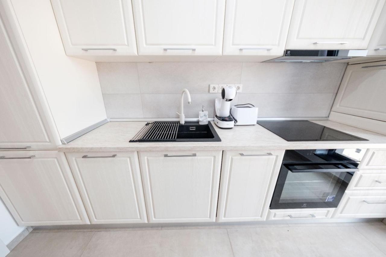 Brand New Luxury Apartment In The Heart Of בראשוב מראה חיצוני תמונה